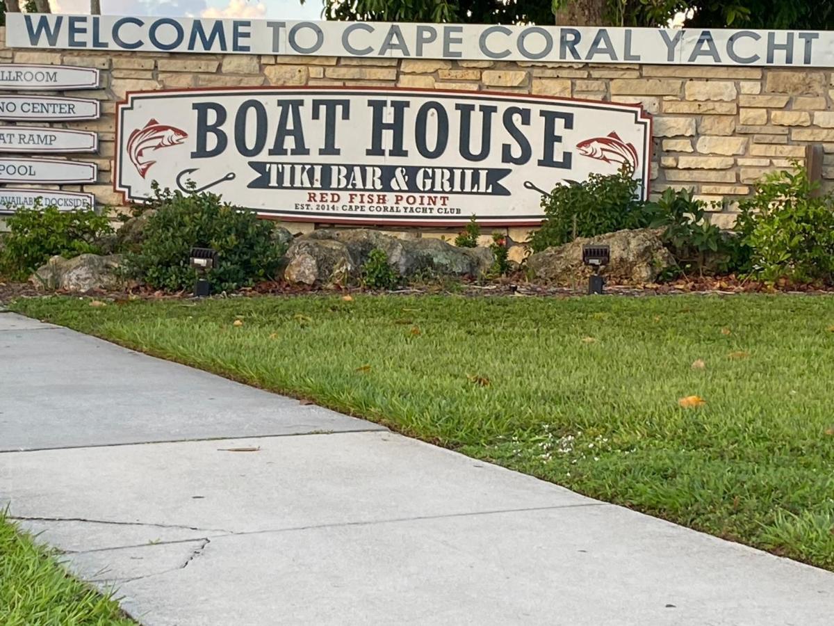 This Homestay Oasis Is The Cape'S Best Place To Stay Cape Coral Bagian luar foto